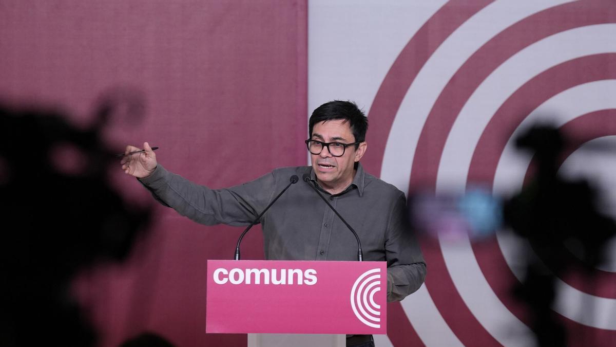 El portavoz de los Comuns y diputado de Sumar en el Congreso, Gerardo Pisarello, durante una rueda de prensa