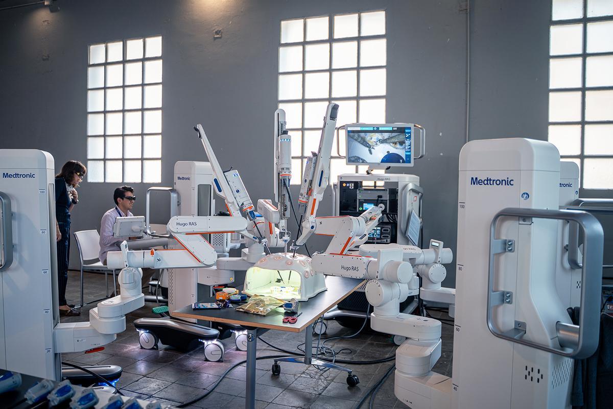 La cirurgia robòtica va ser un dels temes que es van debatre, també en demostracions pràctiques
