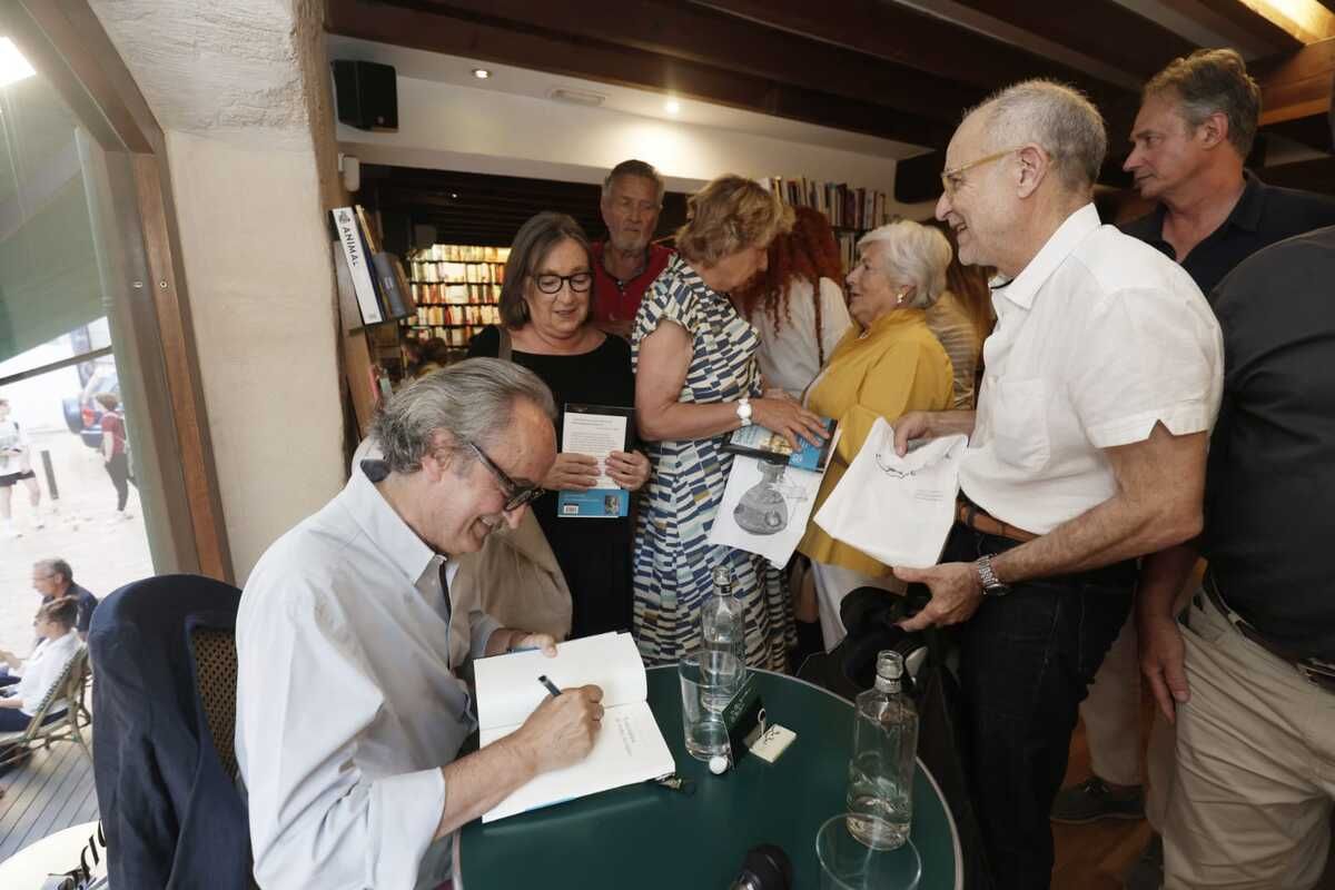 Las fotos de la presentación en Palma de la nueva novela de José Carlos Llop