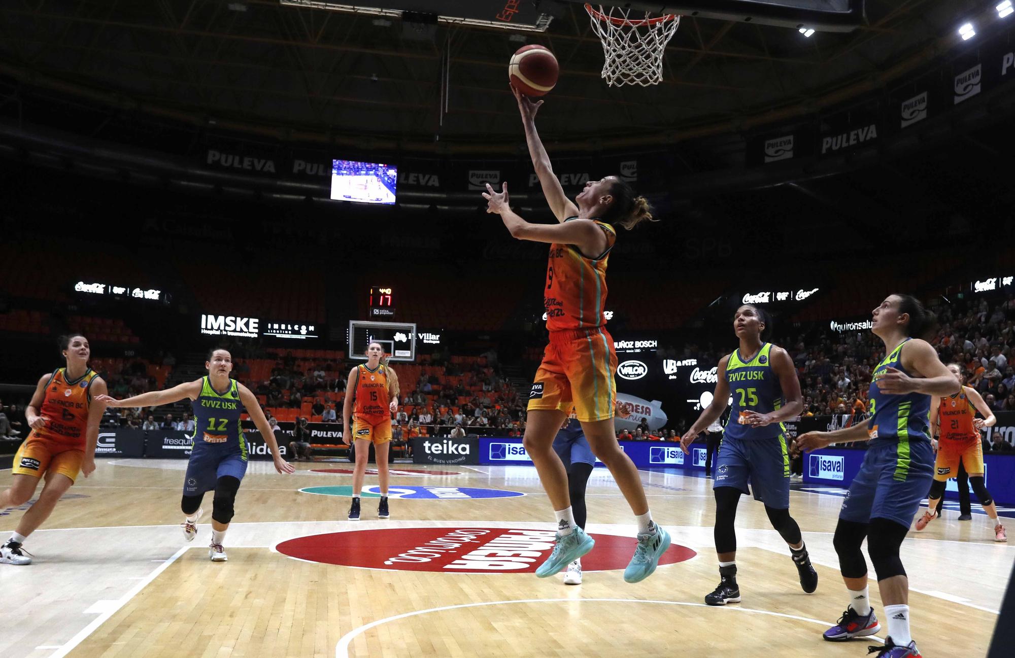 Valencia Basket - ZVVZ USK Praha de Euroleague Women