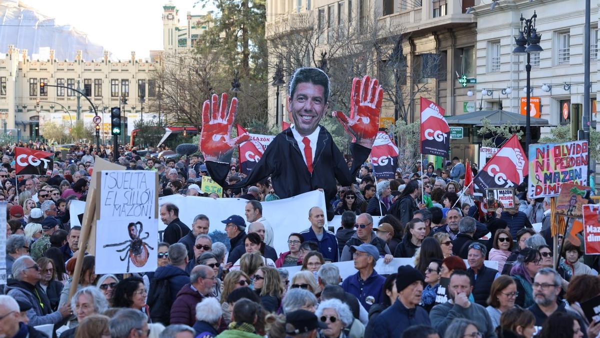 Sexta manifestación contra Carlos Mazón por la gestión de la dana