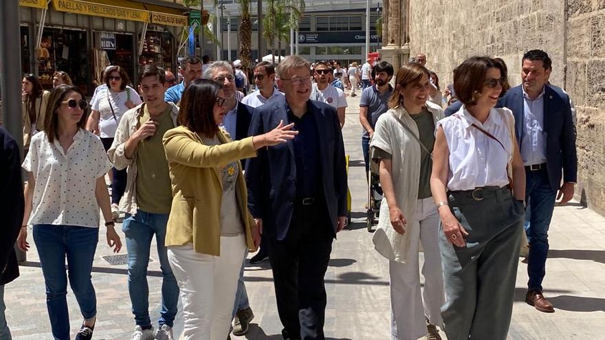 Estreno de la nueva plaza del Mercado, en València.