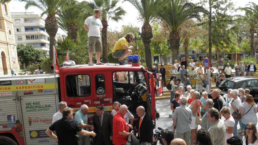 La vuelta al mundo en un camión de bomberos