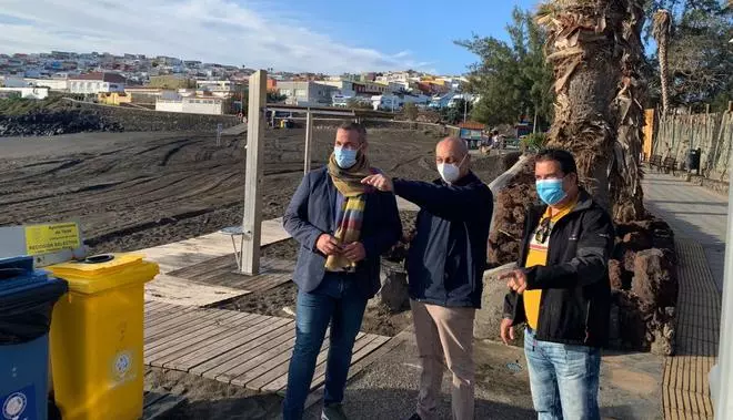 El paseo de La Garita a Hoya del Pozo ya muestra los avances del plan del litoral