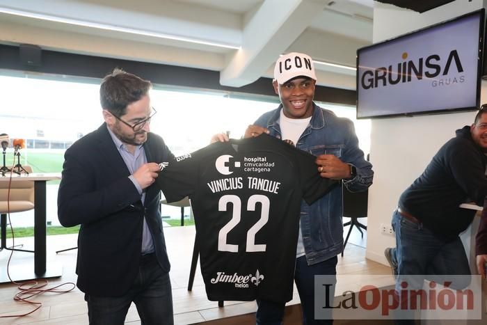 Presentación de Vinicius Tanque en el FC Cartagena