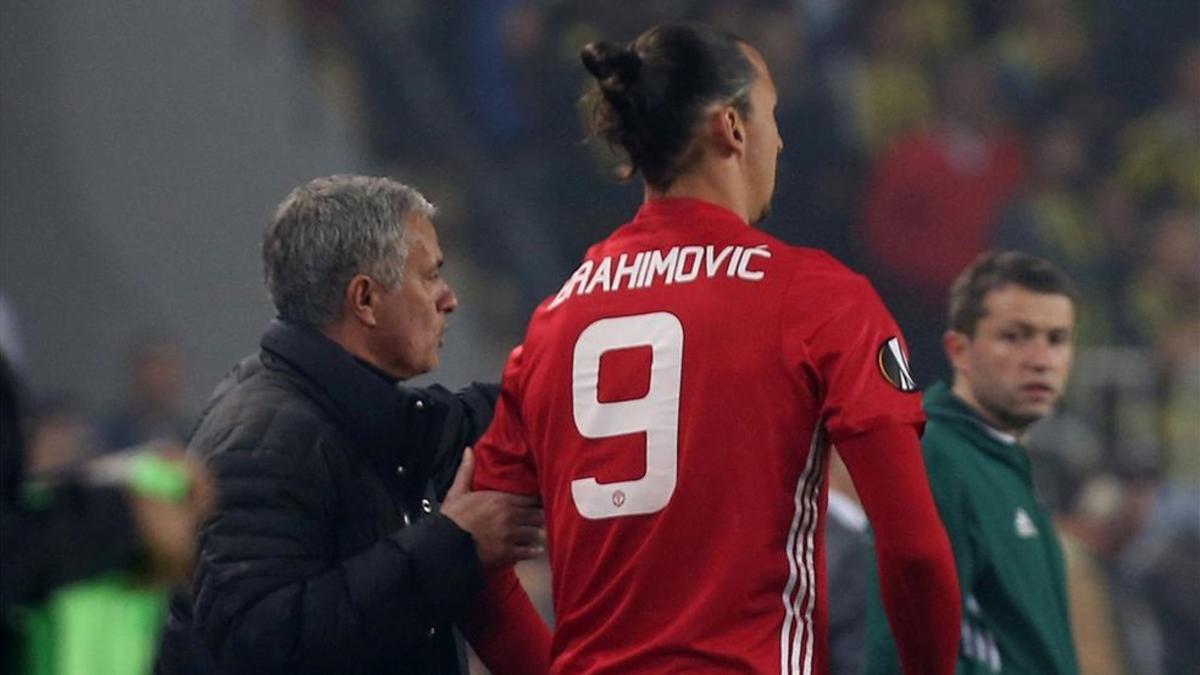 Mourinho no descarta repescar a Ibrahimovic cuando se recupere