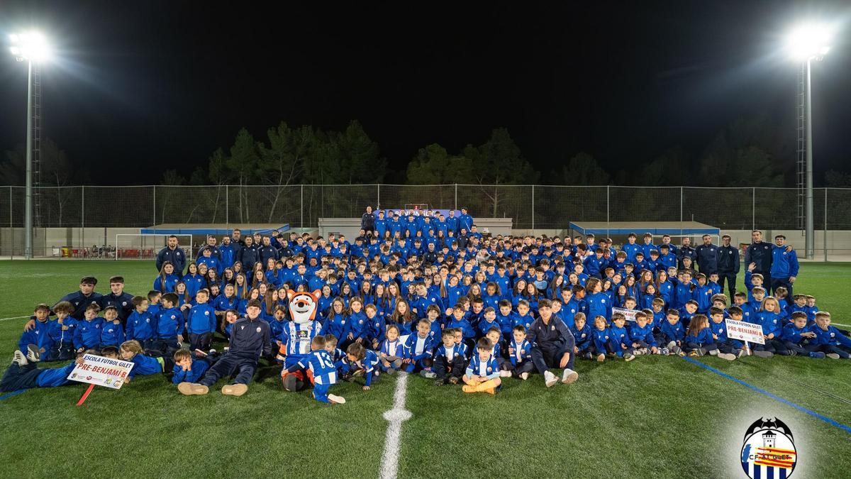 Presentación con sorpresa del Atlético Gilet