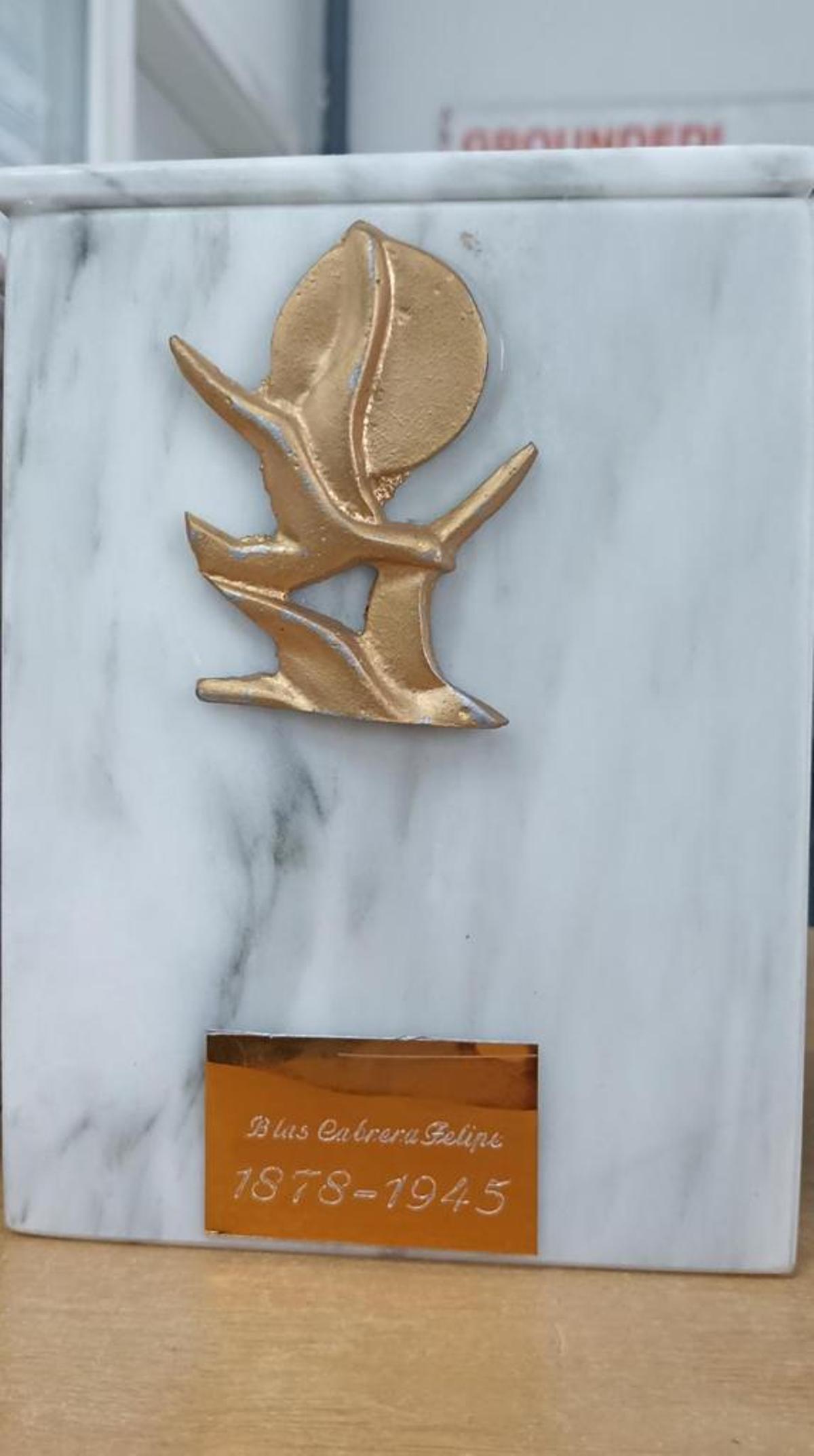 Los restos del científico Blas Cabrera llegan hoy a La Laguna desde México