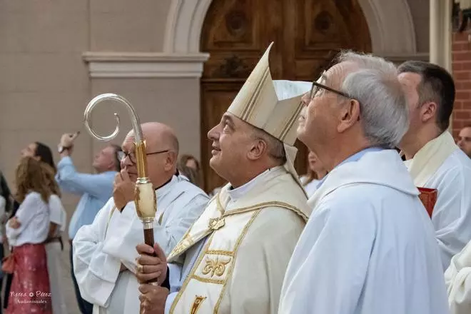 Así fue la visita del arzobispo de València para inaugurar la iglesia restaurada de Enguera