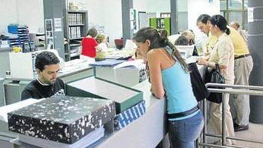 La Junta dará hoy a conocer el precio de las tasas universitarias