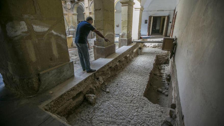 El claustro del antiguo convento va a ser remozado para que el público pueda visitarlo