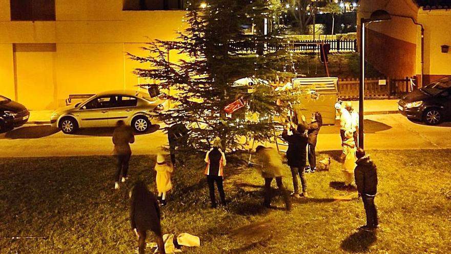 El anuncio luminoso de la Navidad no llega a los barrios de Zamora