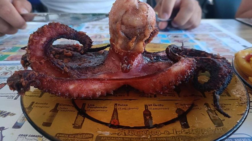 &quot;Viene muy cargado&quot;: esto es lo que más sorprendió a unos tiktokers malagueños en su viaje a Gran Canaria