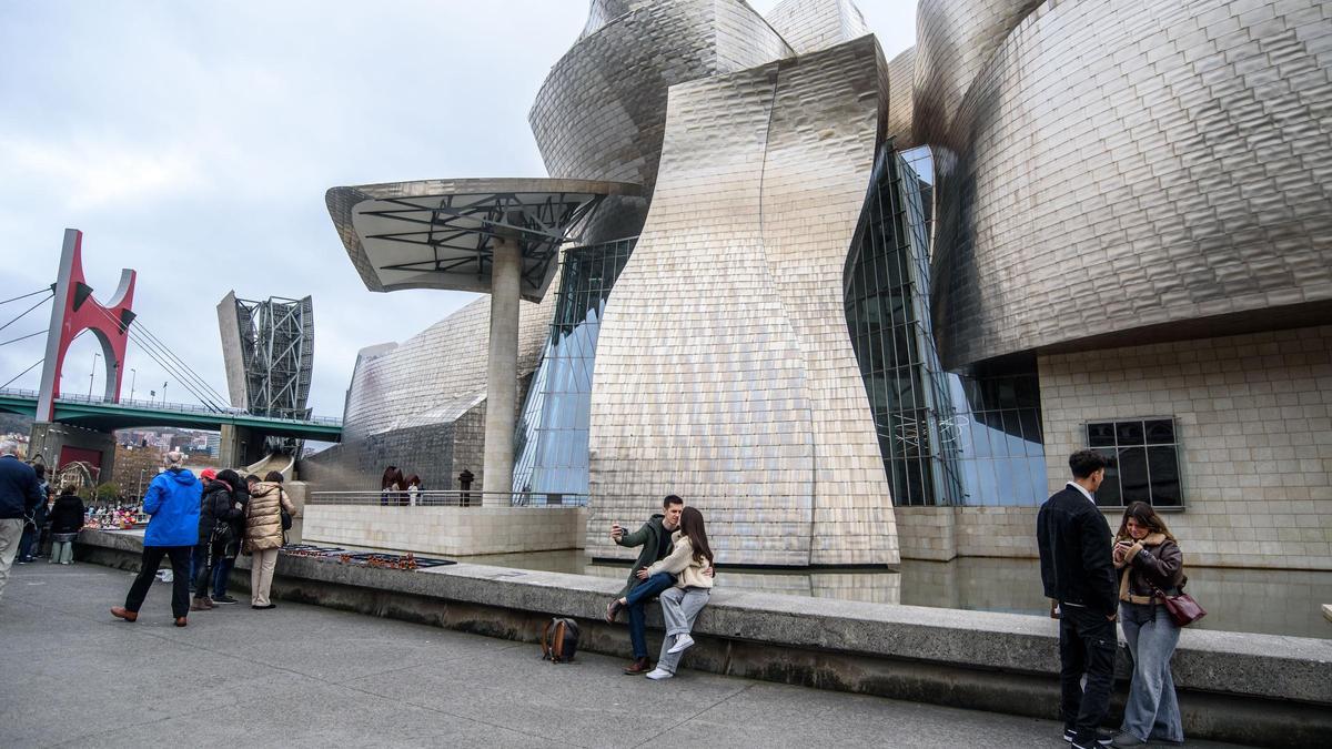 El Patronato del Guggenheim Bilbao decide paralizar la ampliación del museo a Urdaibai