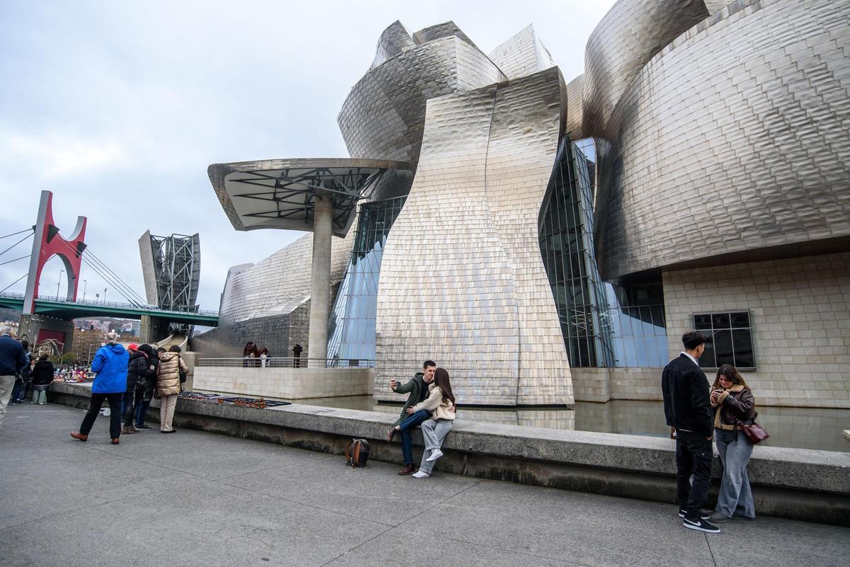 El Patronato del Guggenheim Bilbao decide paralizar la ampliación del museo a Urdaibai