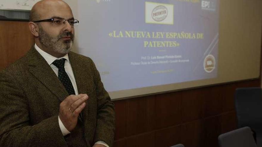 Luis Manuel Piloñeta, ayer, en la Politécnica.