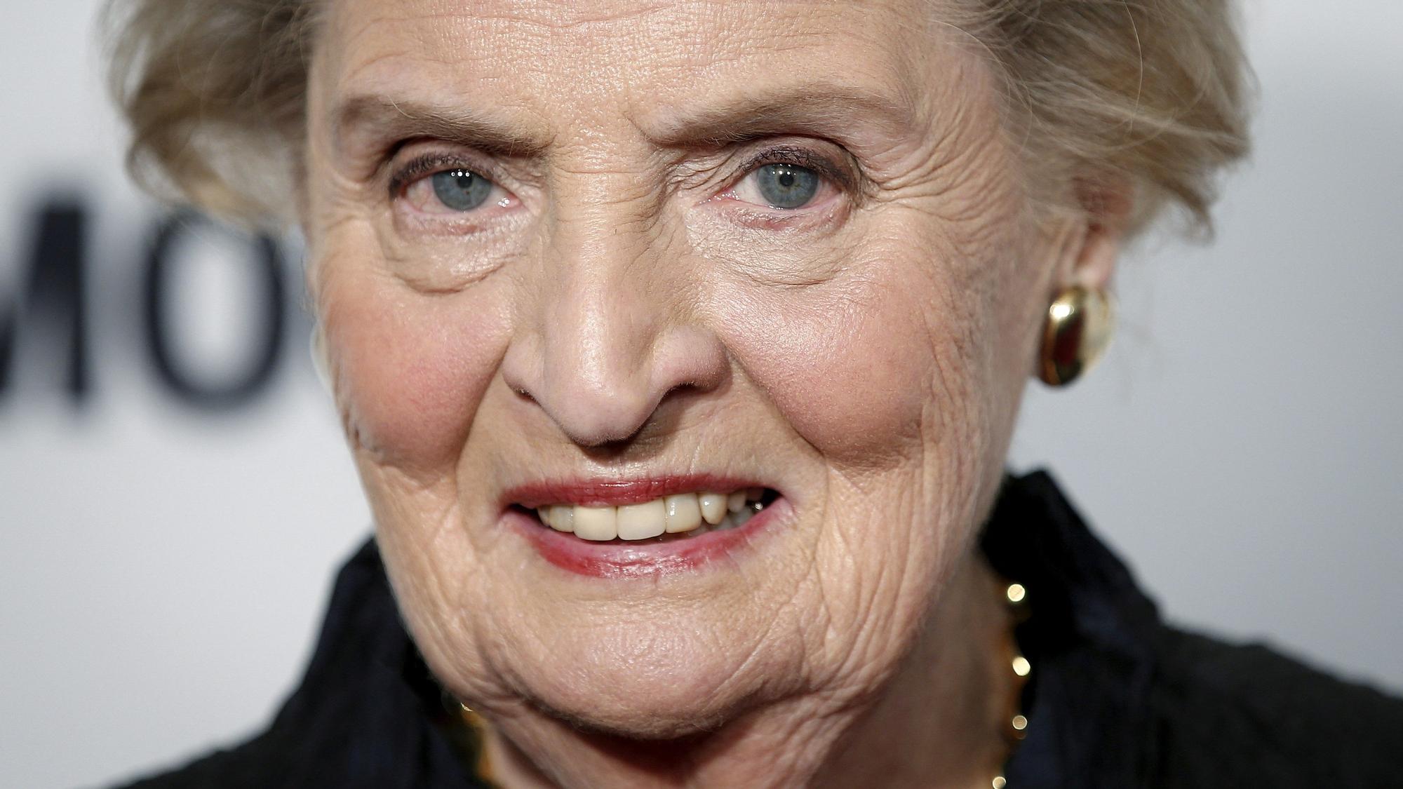 FILE PHOTO: Former U.S. Secretary of State Madeleine Albright arrives for the &quot;Glamour Women of the Year Awards&quot; in the Manhattan borough of New York, November 9, 2015. REUTERS/Carlo Allegri/File Photo