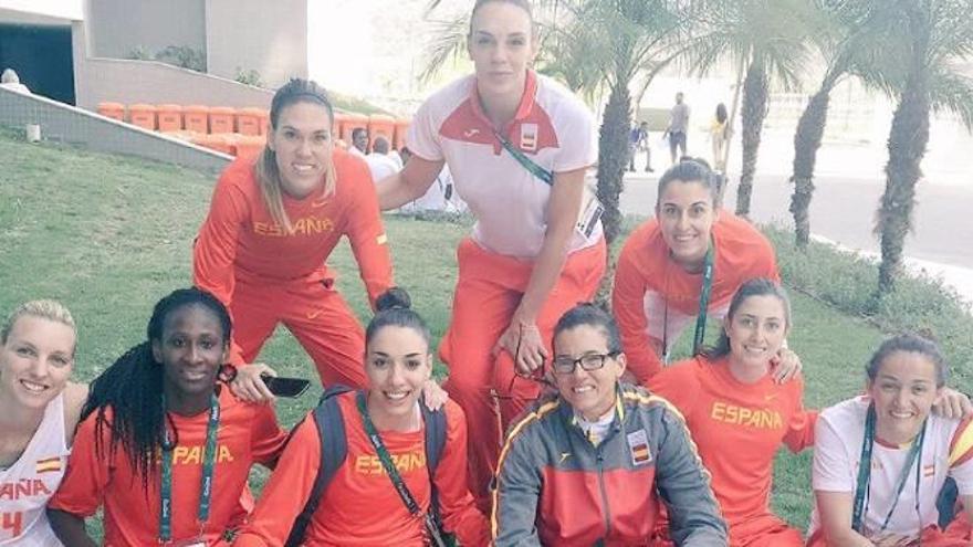 Victoria de la selección femenina de baloncesto