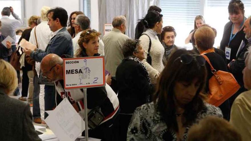 Una de las mesas del colegio Juan XXIII.