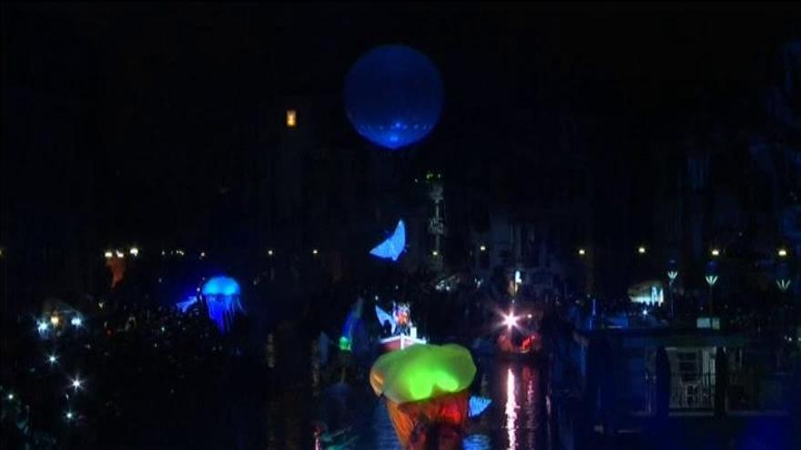 Música y acrobacias dan por inaugurado el carnaval de Venecia