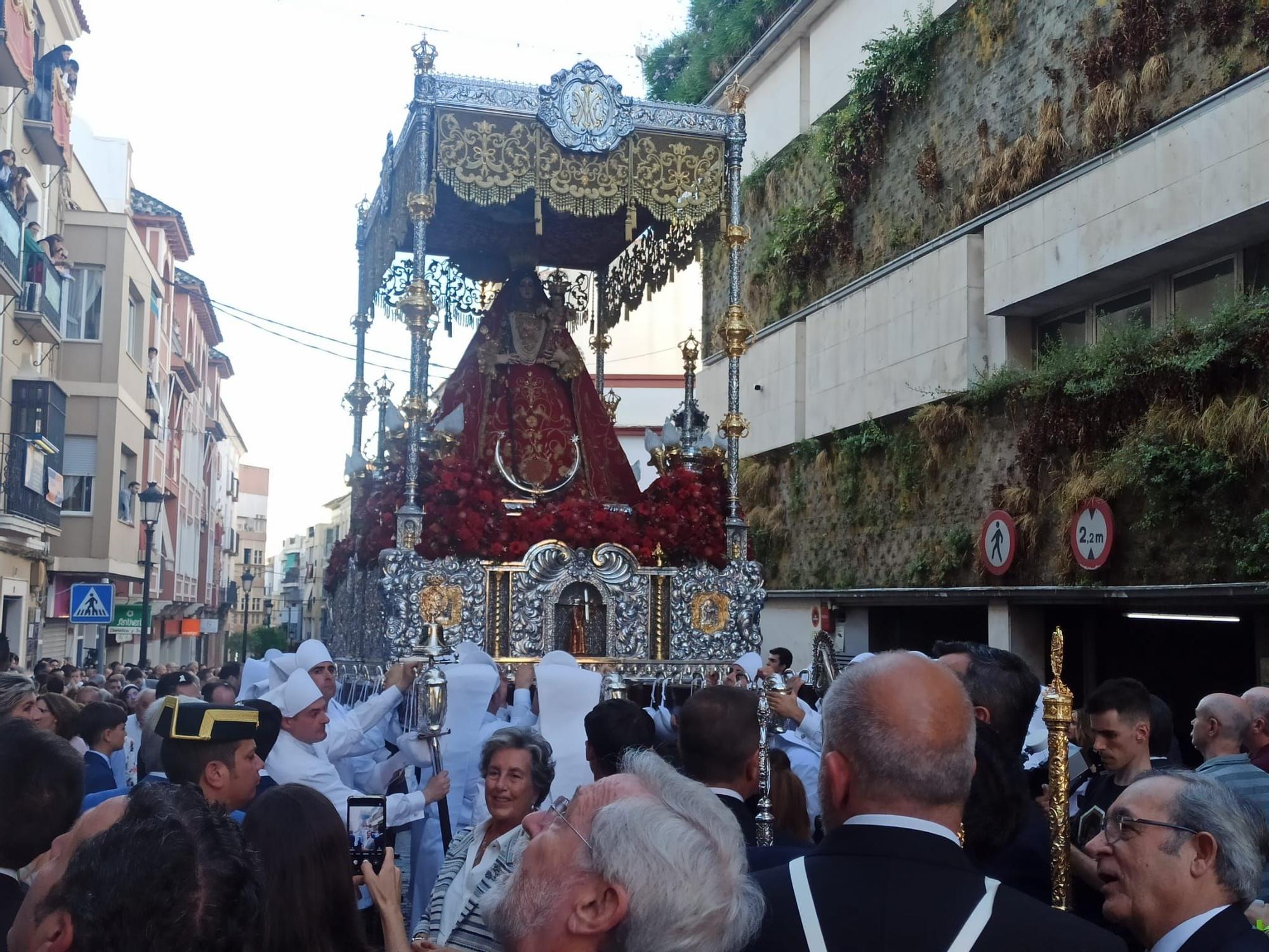 La Virgen de Araceli reina en el 75 aniversario de su coronación