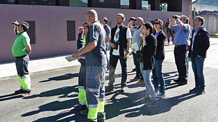 Un moment de l&#039;observació d&#039;ocells que va tenir lloc ahir a la depuradora d&#039;Olot.