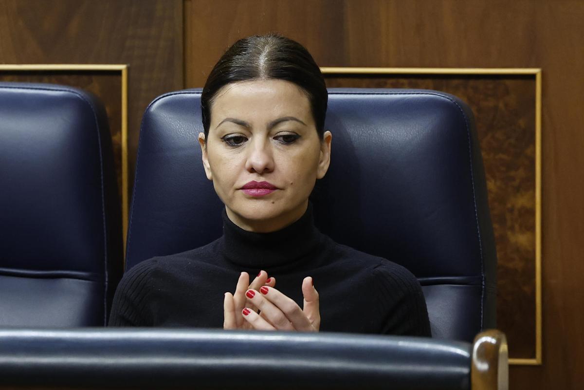 La ministra de Infancia y Juventud, Sira Rego, este miércoles en la sesión de control al Gobierno en el Congreso.