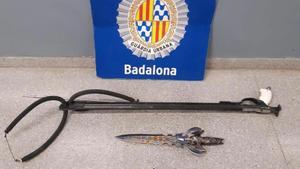 Detingut a Badalona per intentar un atracament armat amb una pistola de gas, un arpó de pesca i un gran ganivet