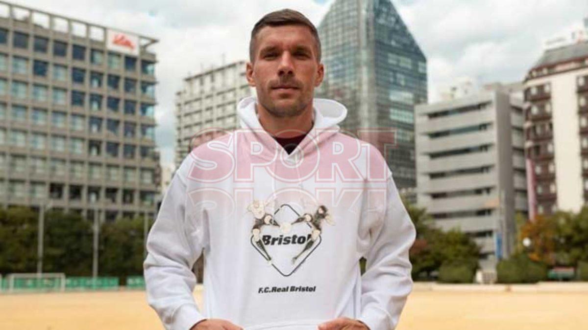 Podolski cuenta con una gran trayectoria en el fútbol europeo