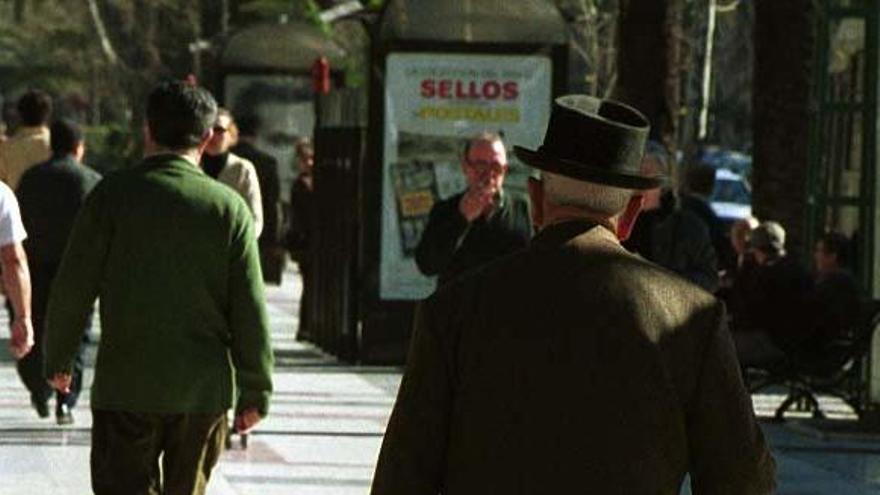 Algunos mayores tienen sensación de desamparo y abandono.