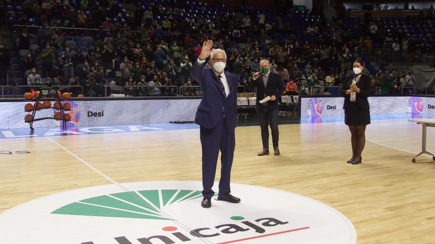 Fallece Alfonso Queipo de Llano, padre del baloncesto malagueño