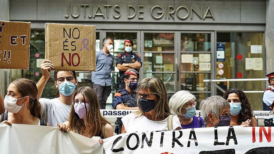 Imatge d&#039;arxiu d&#039;una concentració a Girona per rebutjar la sentència de «La Manada»