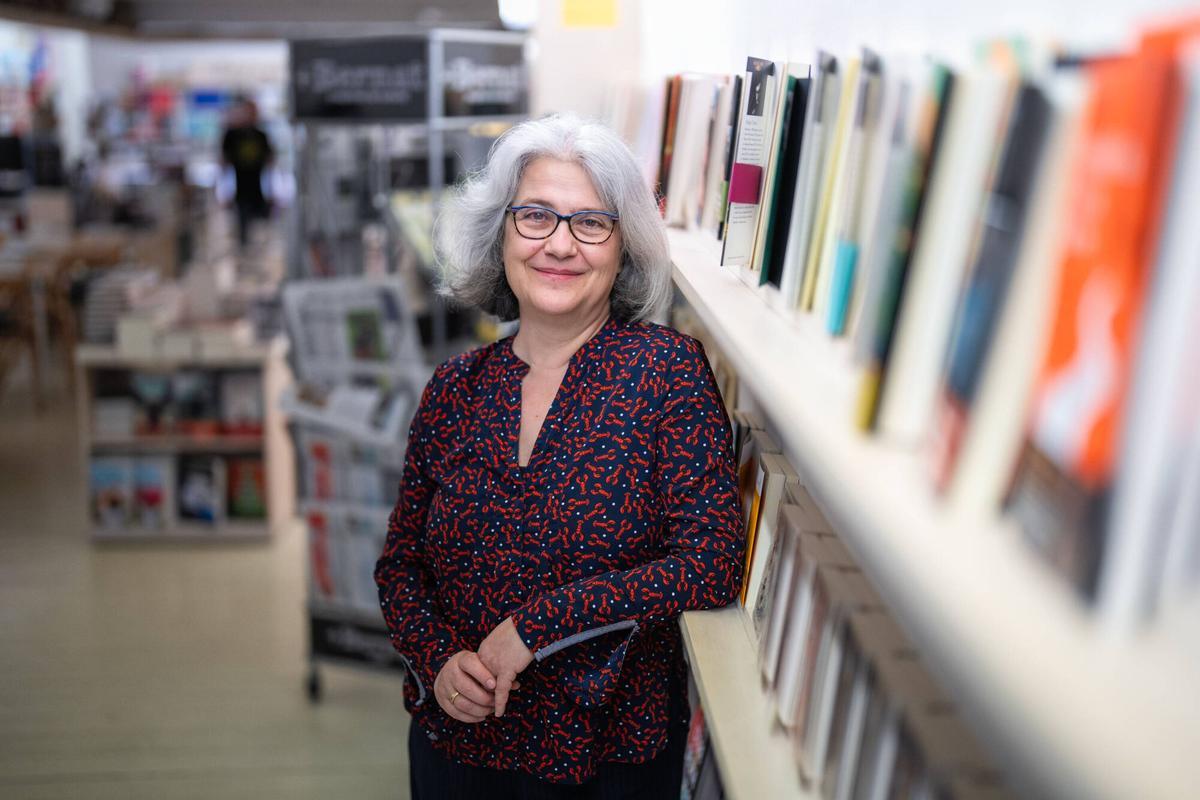 Rosa Ribas, en la librería +Bernat de Barcelona.