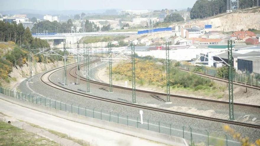 Terrenos de Vío ocupados en 2007 por Adif para la ampliación del tendido ferroviario.