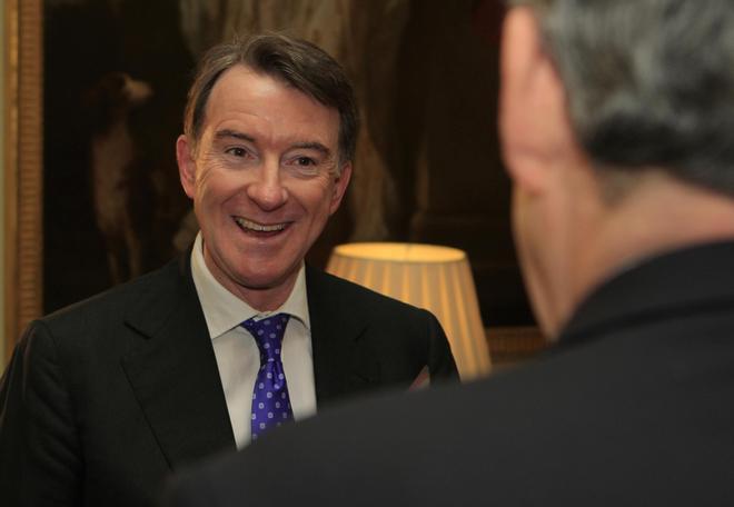 El Gobierno británico publica más de un millar de documentos sobre Peter Mandelson, el exembajador en EEUU vinculado con Jeffrey Epstein