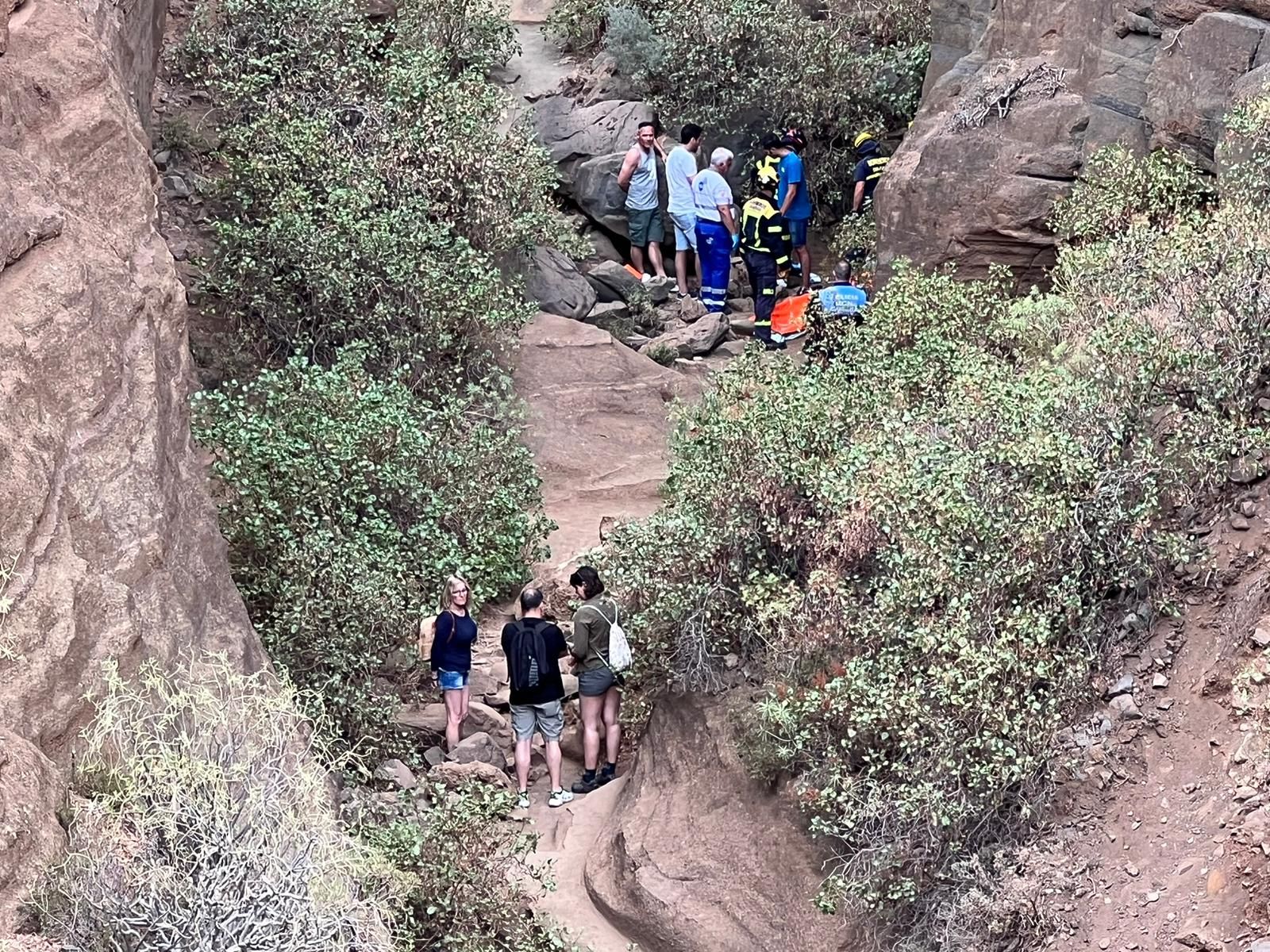 Un turista sufre una caída en el barranco de Las Vacas mientras sacaba una foto