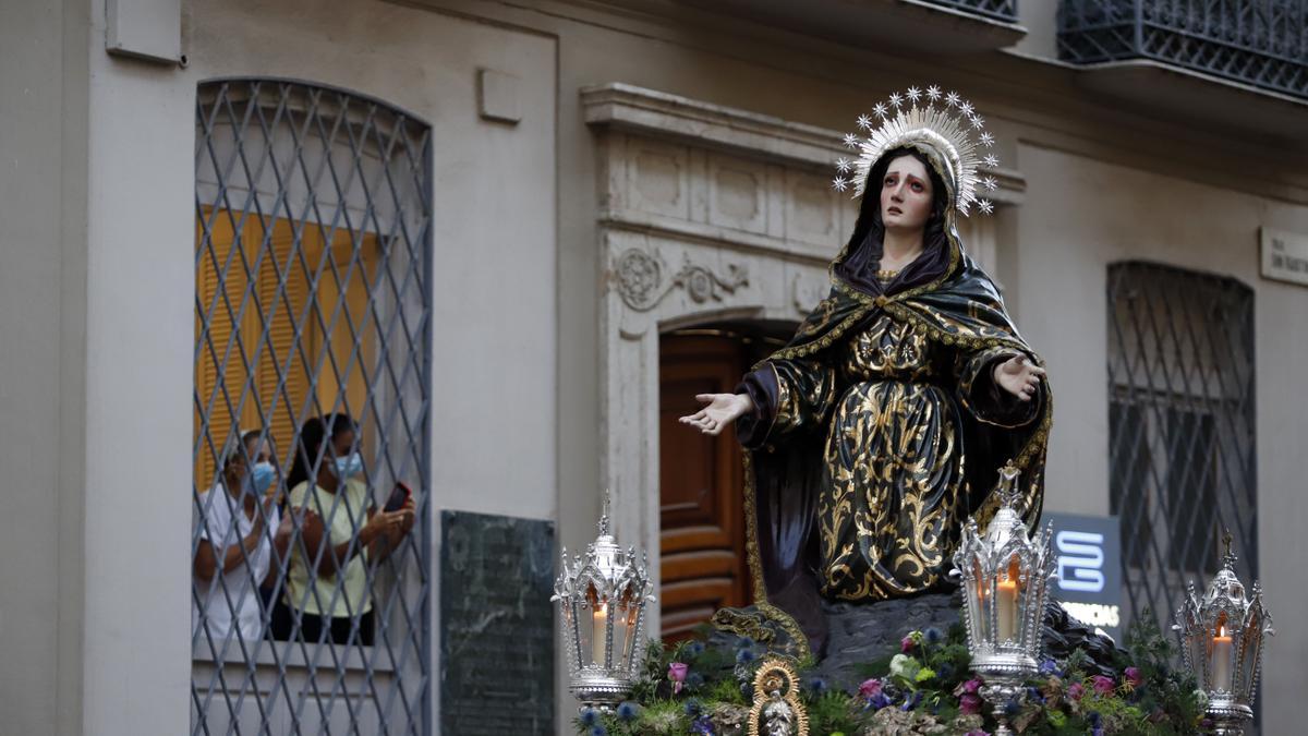 Madrugada de traslados para la veneración 'El Verbo Encarnado' en la Catedral