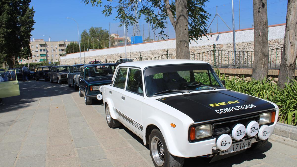 Concentración de coches clásicos en Antequera