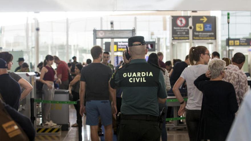 Nuevos paros de los trabajadores de Eulen en El Prat