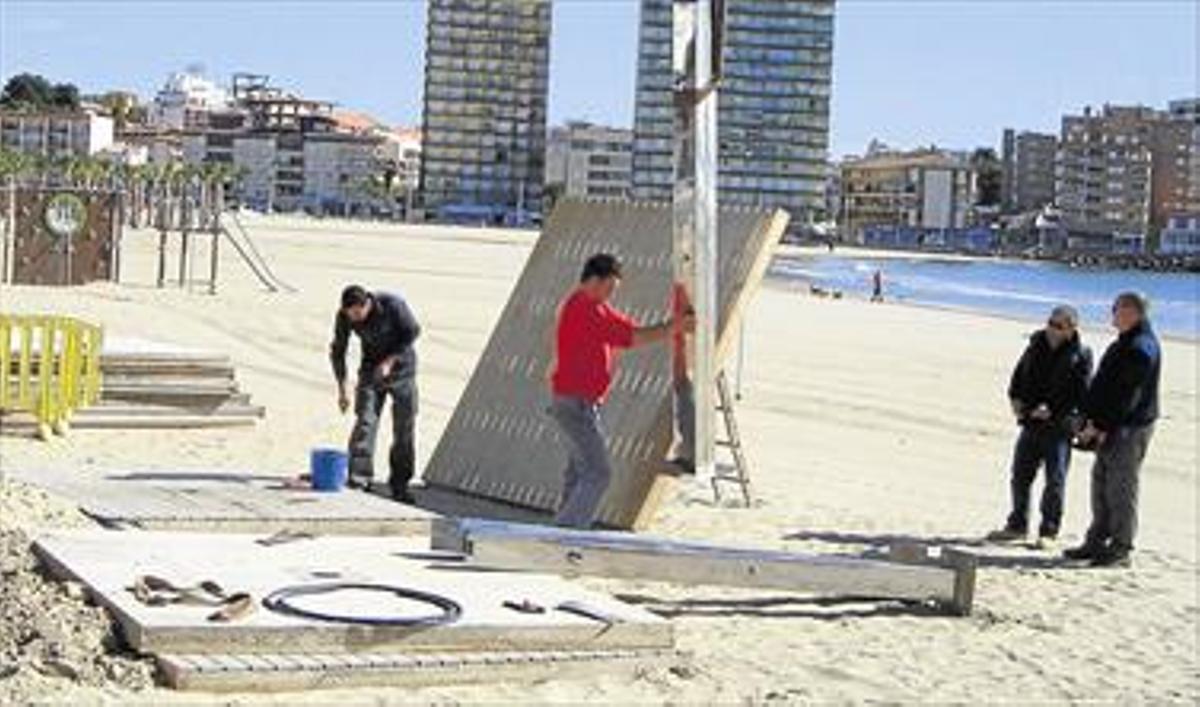 Orpesa acondiciona su litoral cara a la Semana Santa y la Copa Davis
