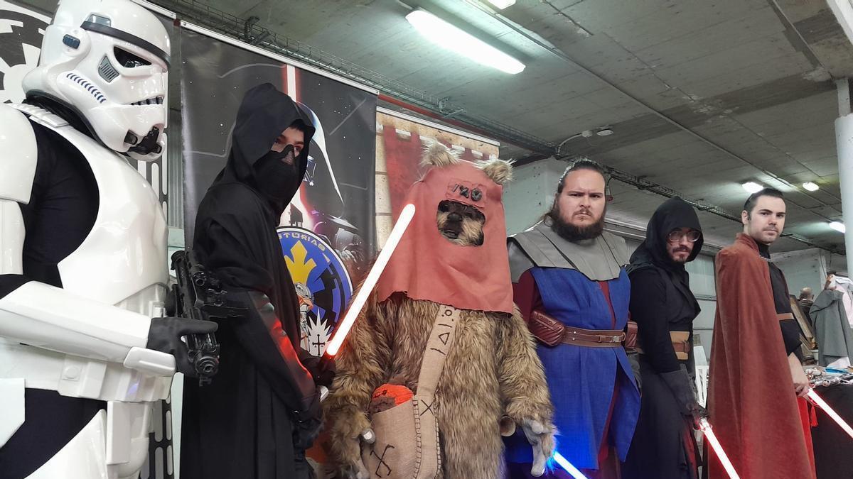 Personajes de "Star Wars", en la última edición de la feria.