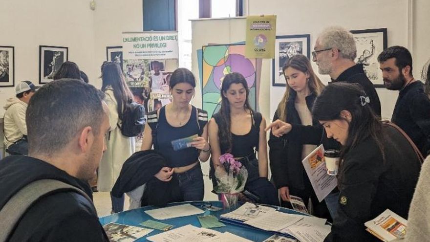 L’Estació Espai Jove de Girona organitza la sisena Fira de Voluntariat Internacional