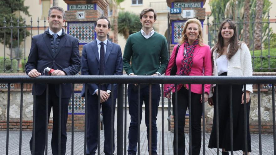 Los representantes del PP han visitado hoy el colegio en el que estudió el candidato popular en Málaga a la elecciones generales