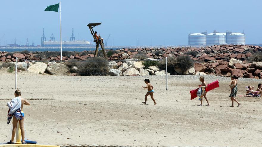 La playa de la Pobla de Farnals ya está abierta.