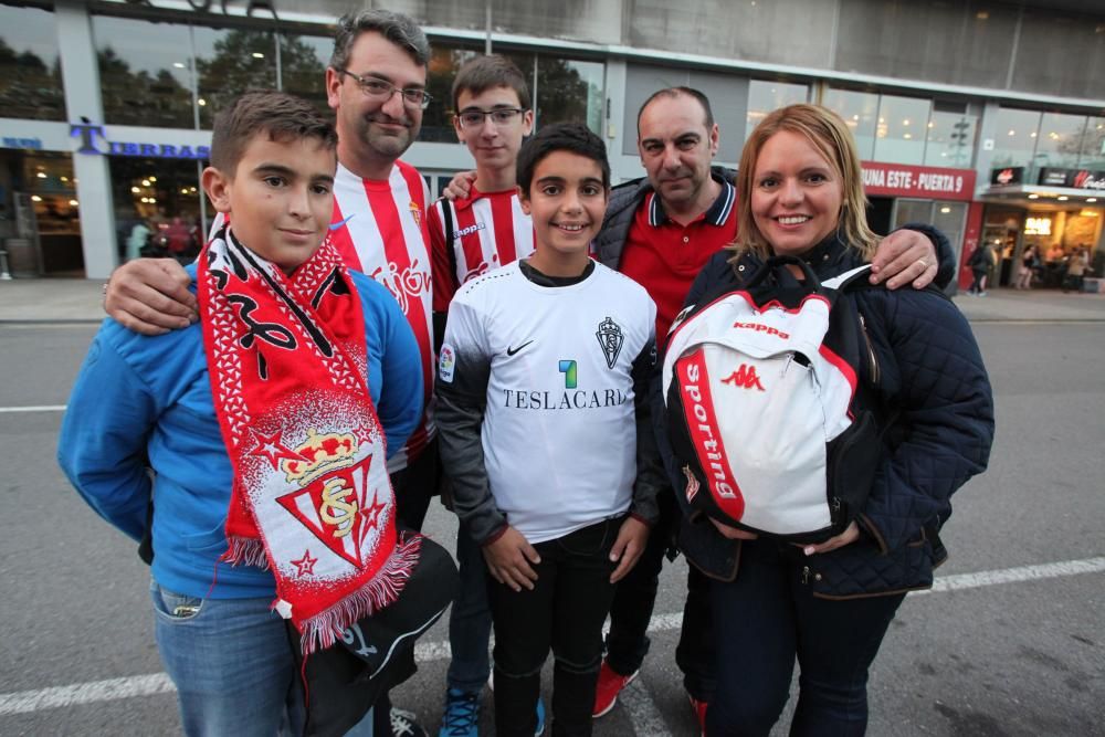La afición rojiblanca no falla a su cita en El Molinón: Sporting - Huesca