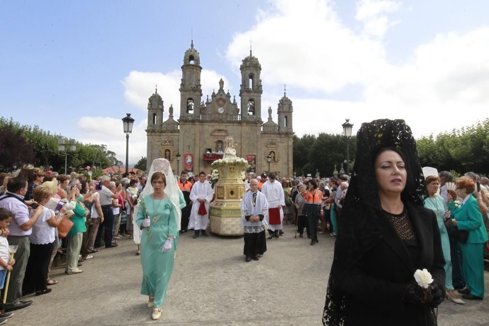 70.000 peregrinos en Os Milagros