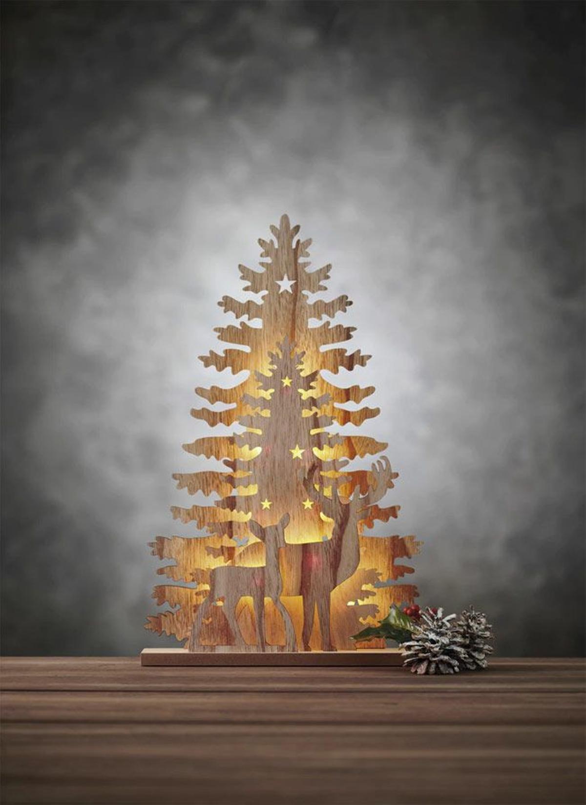 Árbol de Navidad de madera con renos LED de El Corte Inglés