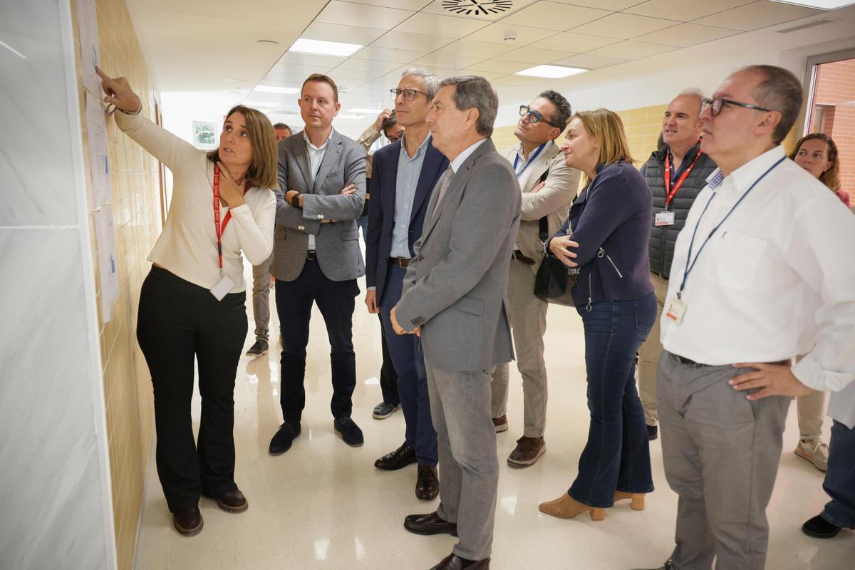 Visita del conseller Marciano Gómez al centor ed slaud de Catarroja.