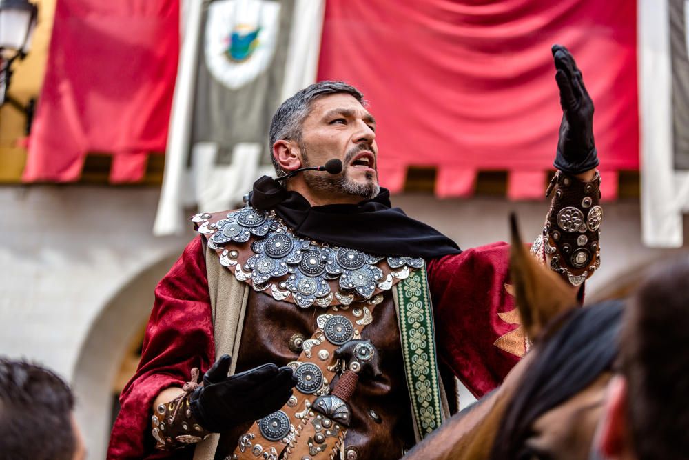 Los moros pidieron a los cristianos que abandonaran el castillo