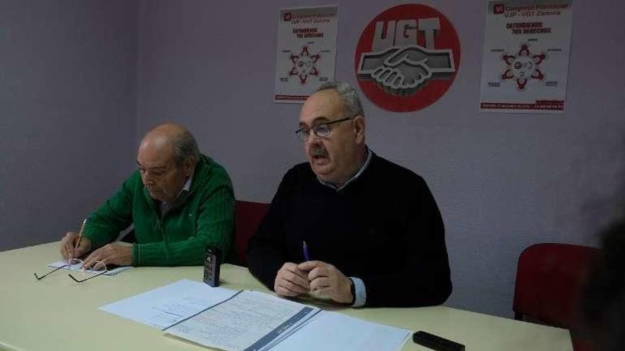 Pablo Zalama (izquierda) y Ángel del Carmen, de UGT.